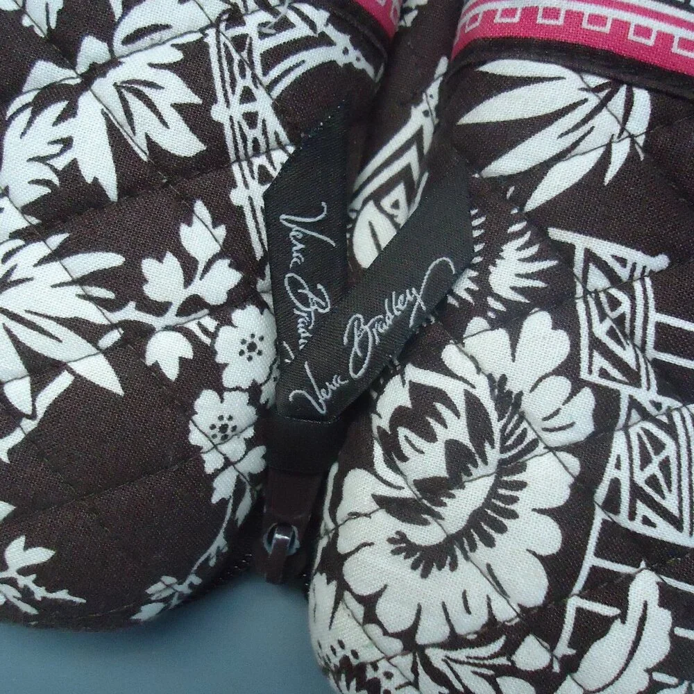 Vera Bradley laptop computer travel hardshell case.